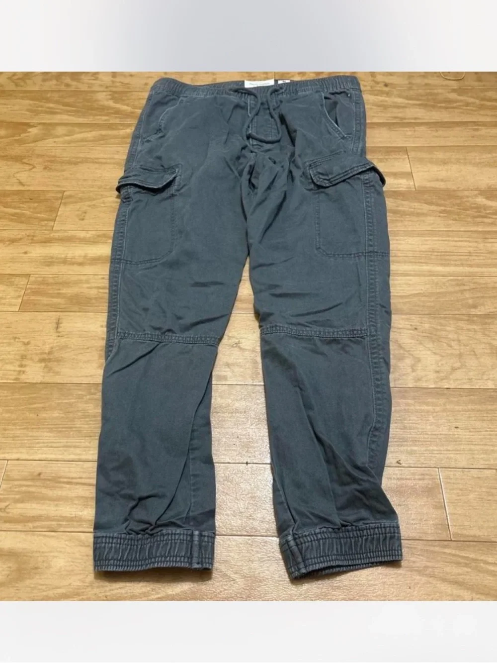 Abercrombie & Fitch Men's Charcoal Cargo Joggers